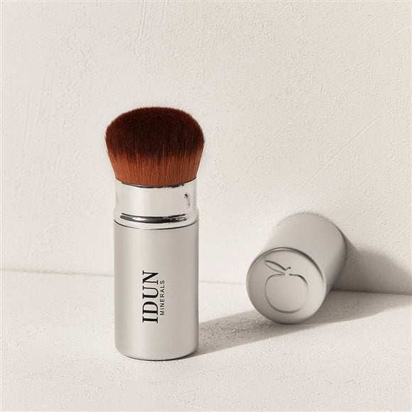IDUN Pinsel Retractable Kabuki brush - COSMONDO